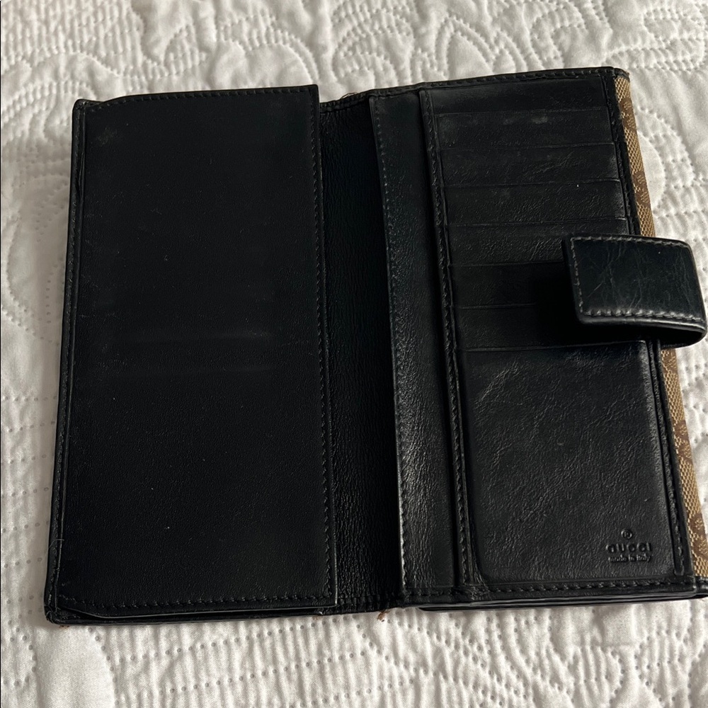 Gucci Canvas Continental Flap Wallet. P56 - Picture 2 of 12